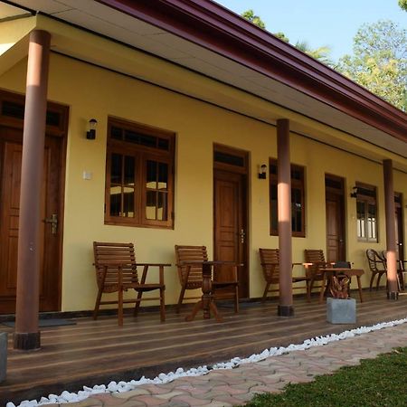 Gold Inn Dambulla Exterior foto